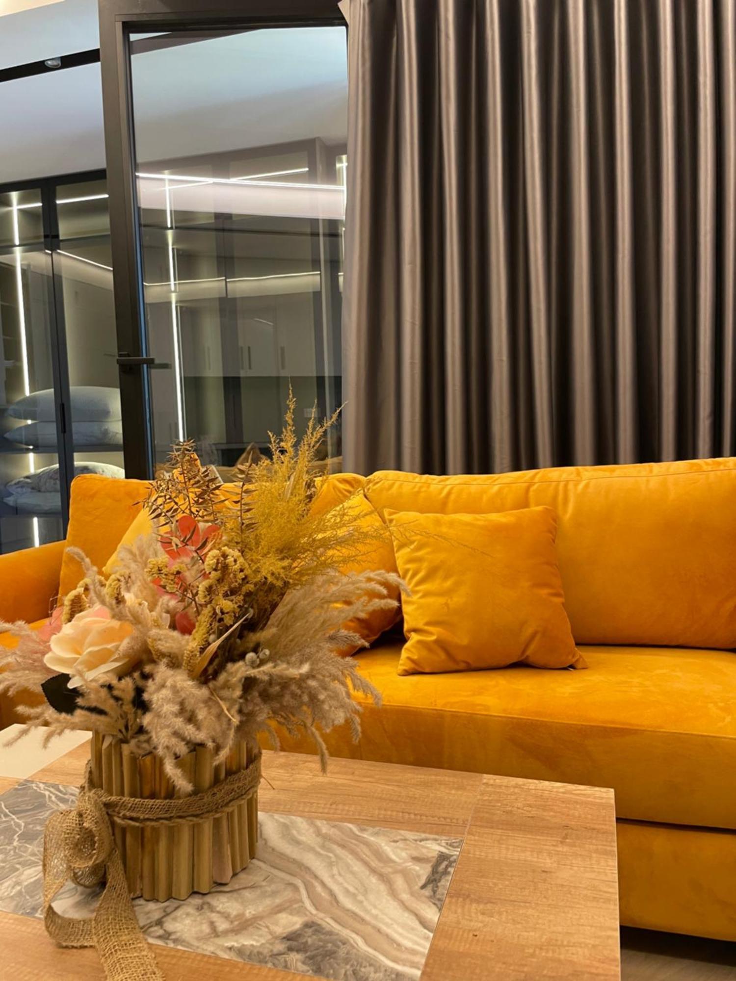 Luxury One Bedroom Apartment ติรานา ภายนอก รูปภาพ